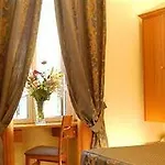 Dama Private 4* Rom
