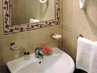 Πανσιόν Dama Private 4*