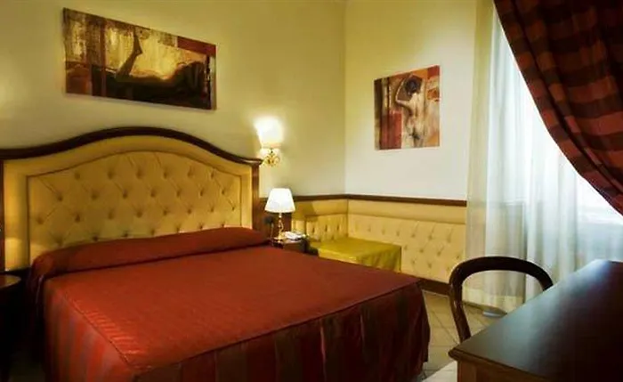 Konukevi Dama Private 4*