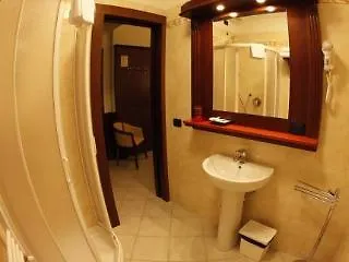 Πανσιόν Dama Private 2*